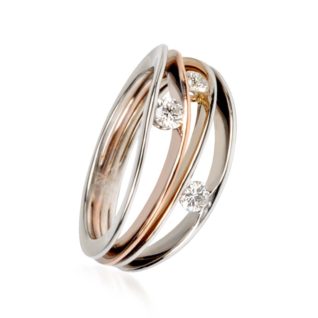 Ring met verschillende lagen in wit en geel goud losse diamanten in spanzetting